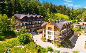 Wonder Home - Apartamenty Karpatia Resort tuż przy stoku i blisko szlaków turystycznych
